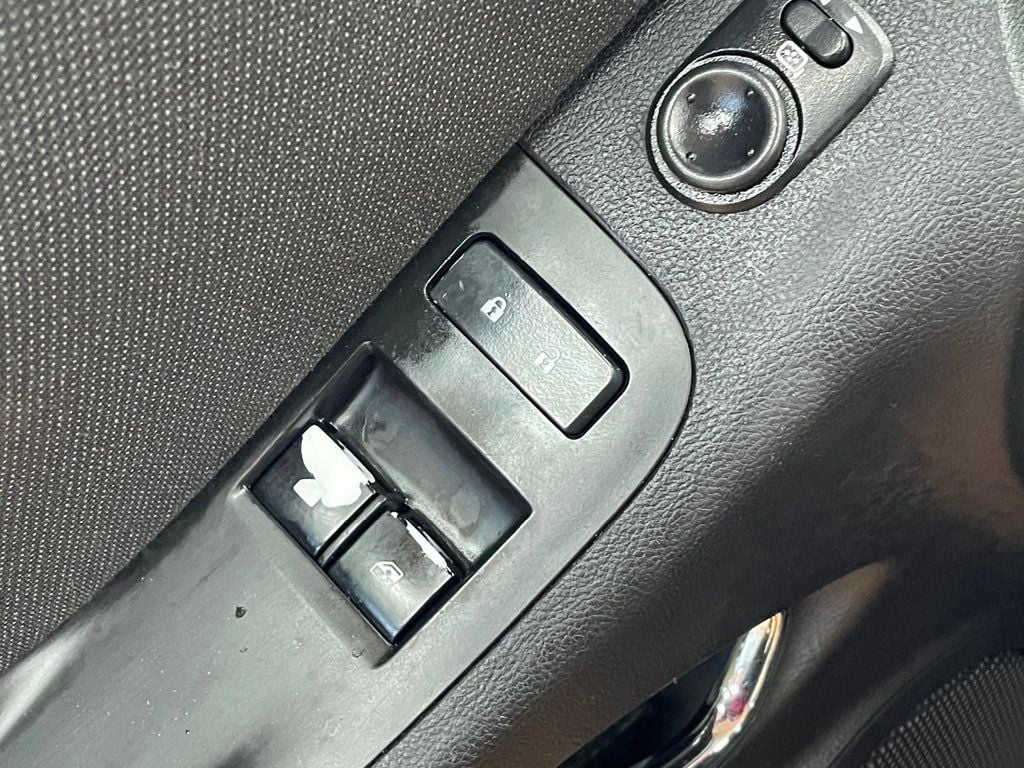 2015 Chevrolet Camaro 2dr Coupe LT w/1LT - 22979772 - 14