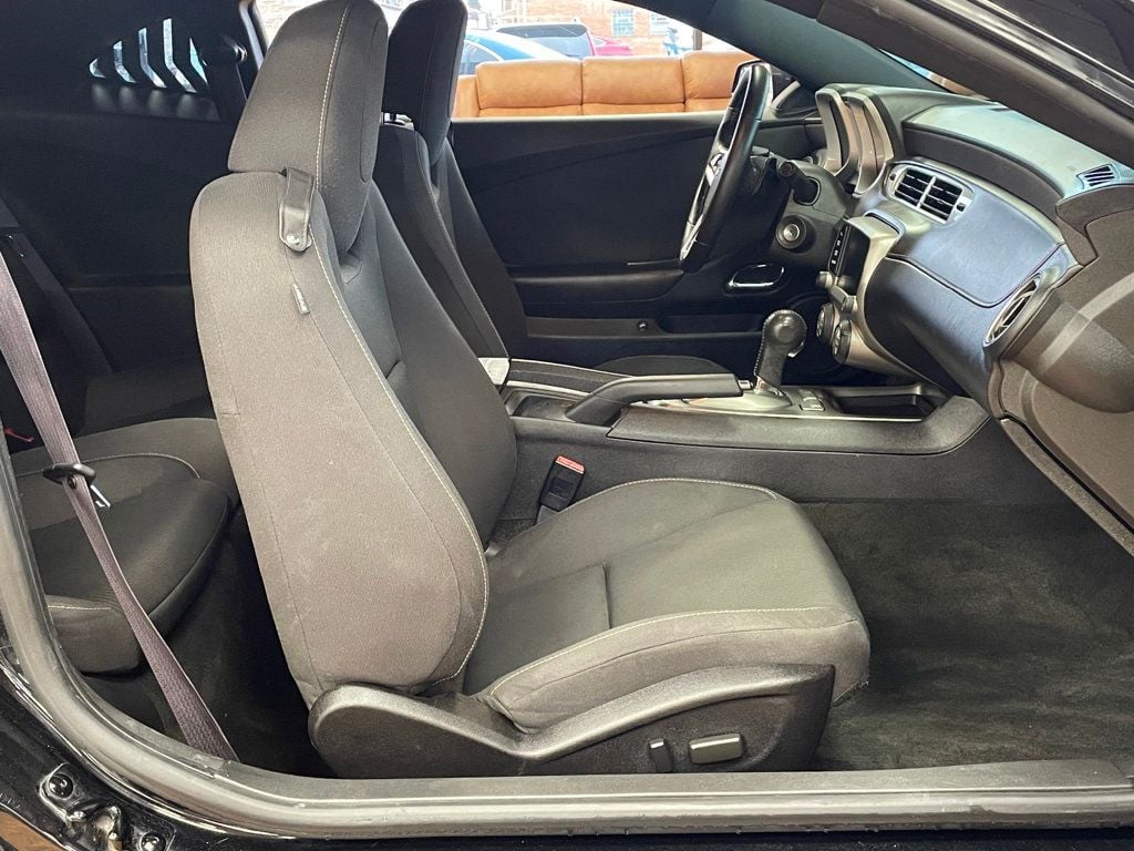 2015 Chevrolet Camaro 2dr Coupe LT w/1LT - 22979772 - 17