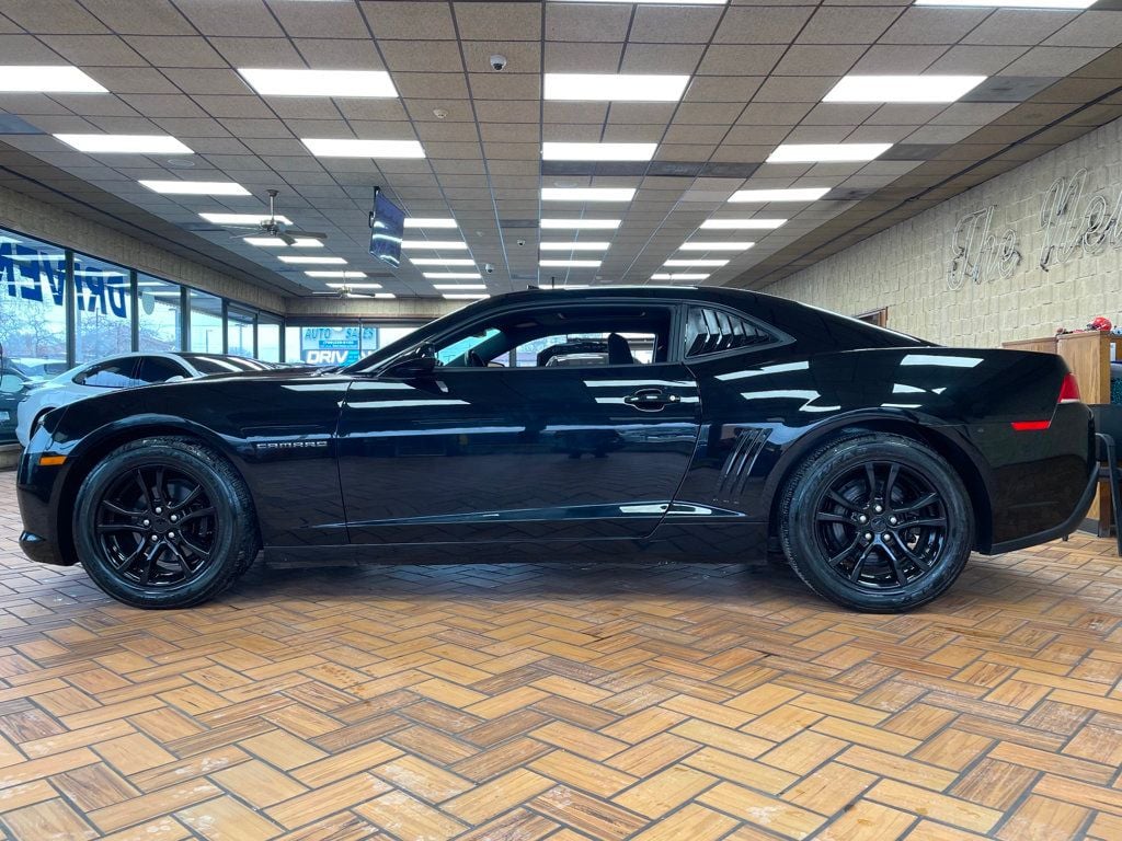 2015 Chevrolet Camaro 2dr Coupe LT w/1LT - 22979772 - 4