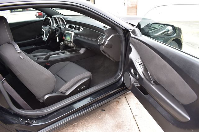 2015 Chevrolet Camaro 2dr Coupe LT w/1LT - 23067811 - 16
