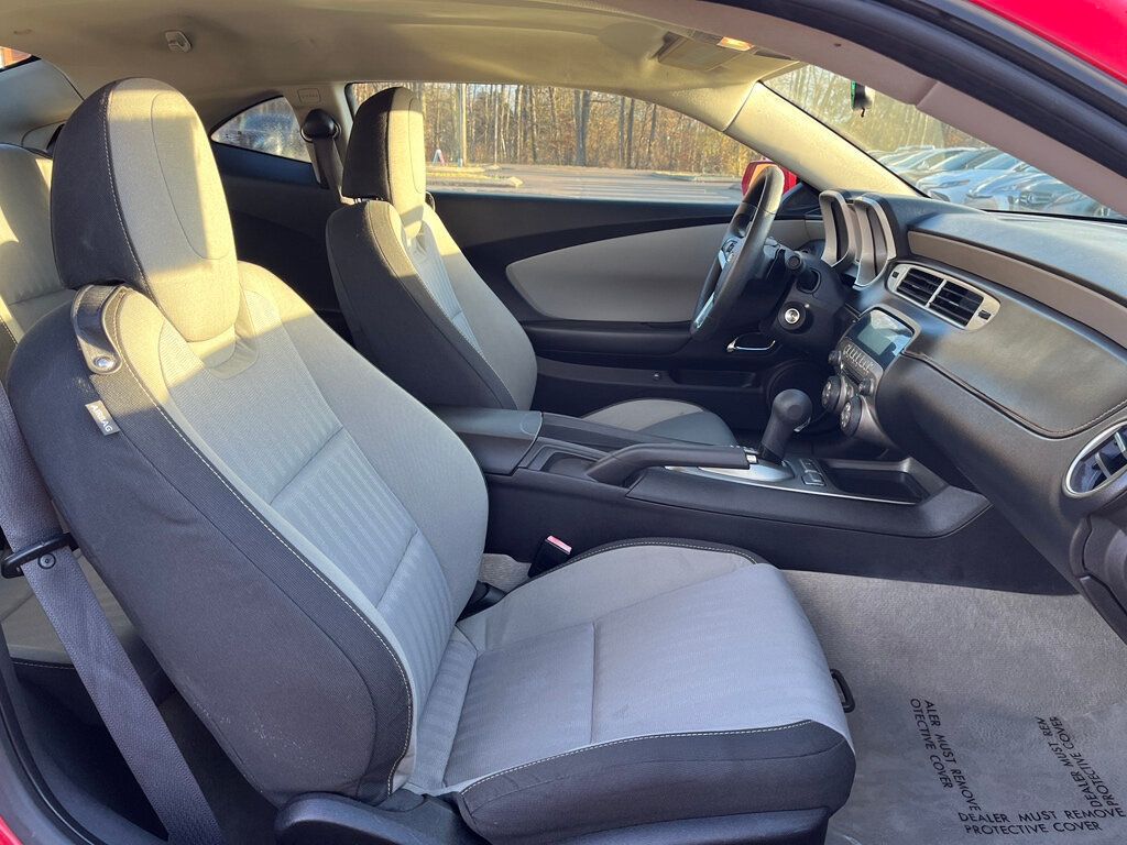 2015 Chevrolet Camaro 2dr Coupe LT w/1LT - 22972627 - 10