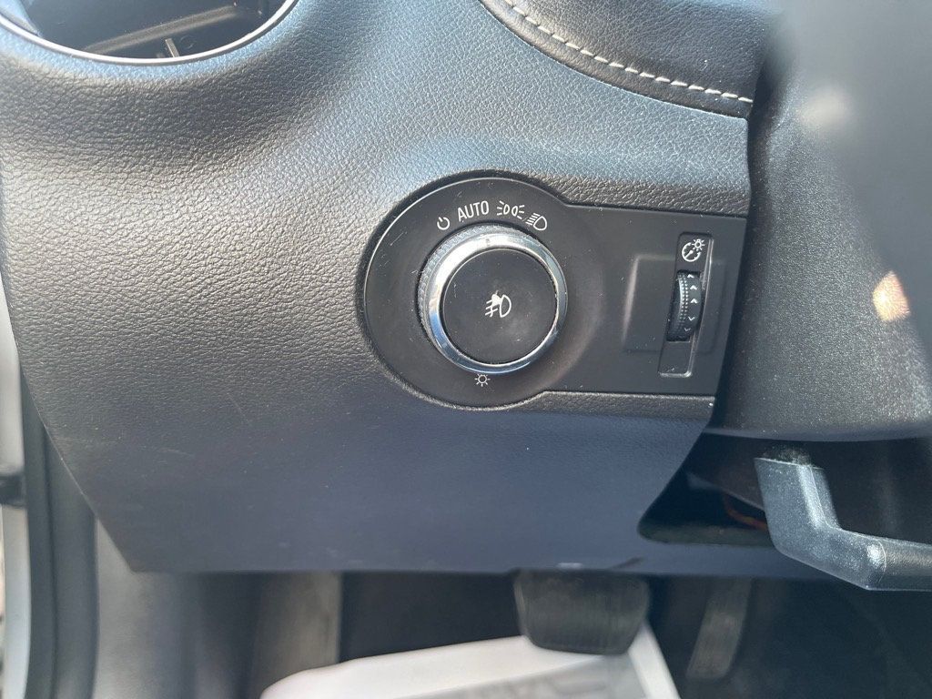 2015 Chevrolet Camaro 2dr Coupe LT w/1LT - 22959201 - 15