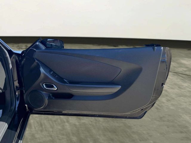 2015 Chevrolet Camaro 2dr Coupe LT w/1LT - 23010042 - 13