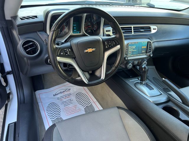 2015 Chevrolet Camaro 2dr Coupe LT w/1LT - 23044642 - 19
