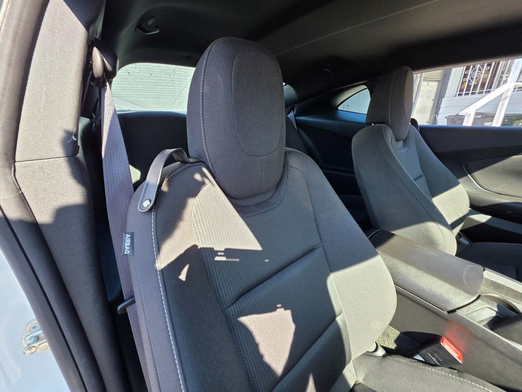 2015 Chevrolet Camaro 2dr Coupe LT w/1LT - 22943810 - 9