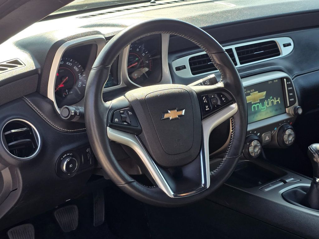 2015 Chevrolet Camaro 2dr Coupe LT w/1LT - 22943810 - 12