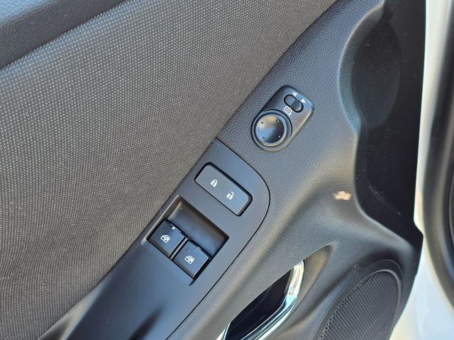 2015 Chevrolet Camaro 2dr Coupe LT w/1LT - 22943810 - 17