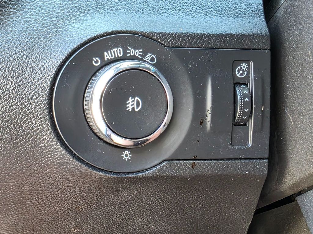 2015 Chevrolet Camaro 2dr Coupe LT w/1LT - 22943810 - 34