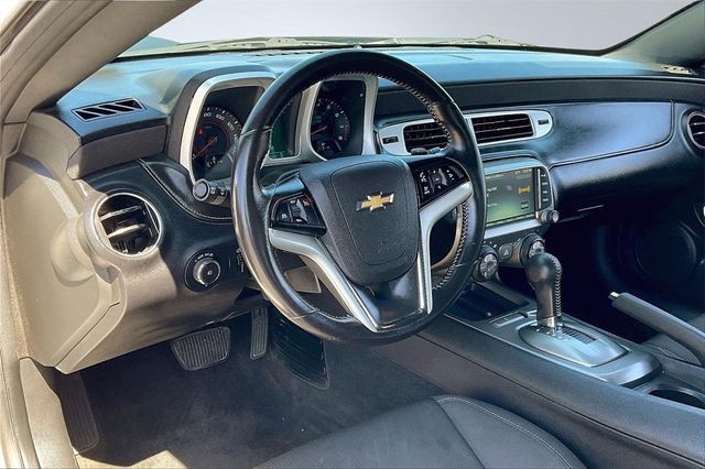 2015 Chevrolet Camaro 2dr Coupe LT w/1LT - 22869830 - 10