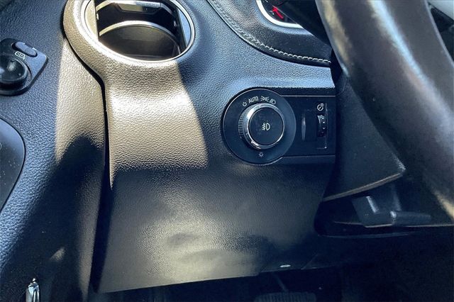 2015 Chevrolet Camaro 2dr Coupe LT w/1LT - 22869830 - 23