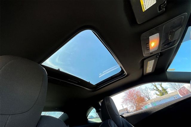 2015 Chevrolet Camaro 2dr Coupe LT w/1LT - 22869830 - 28