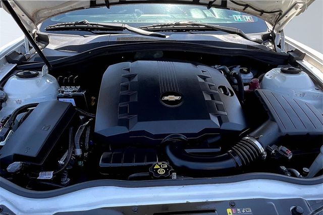 2015 Chevrolet Camaro 2dr Coupe LT w/1LT - 22869830 - 32