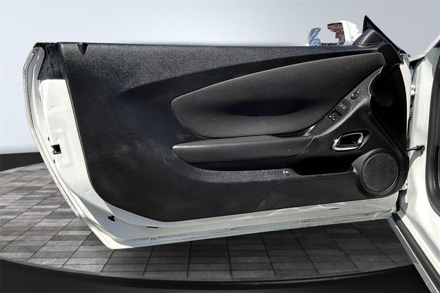 2015 Chevrolet Camaro 2dr Coupe LT w/1LT - 22869830 - 8