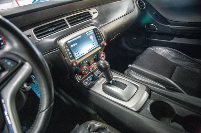 2015 Chevrolet Camaro 2dr Coupe SS w/2SS - 22984345 - 5