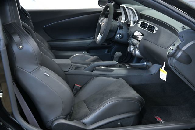 2015 Chevrolet Camaro 2dr Coupe Z/28 - 23004602 - 35