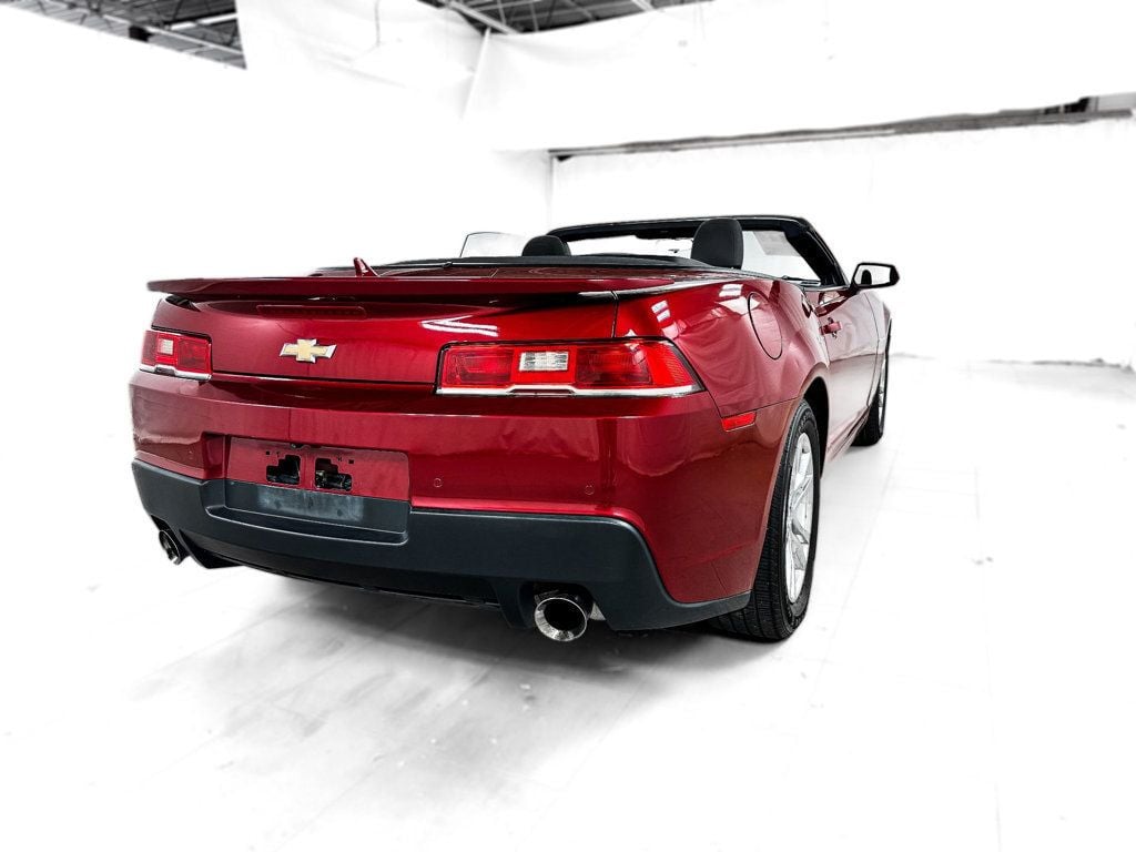 2015 Chevrolet Camaro 1LT photo 4