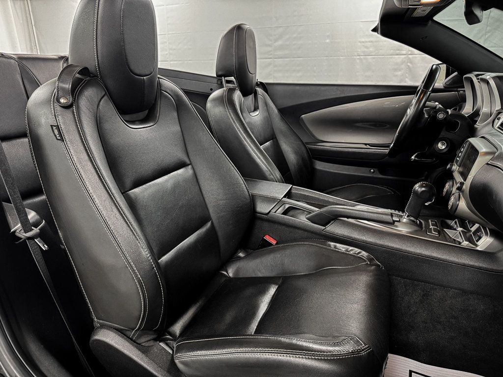 2015 Chevrolet Camaro LT CONVERTIBLE - 22995322 - 13