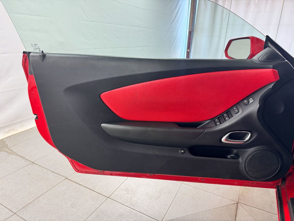 2015 Chevrolet Camaro LT CONVERTIBLE - 23062890 - 14