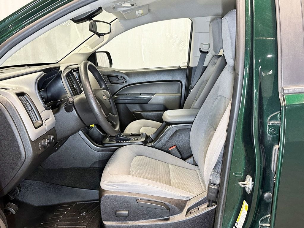 2015 Chevrolet Colorado 4WD Crew Cab 140.5" WT - 23036900 - 25