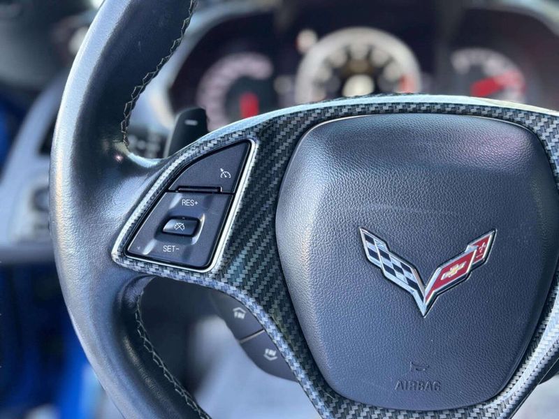 2015 Chevrolet Corvette 2dr Stingray Z51 Coupe w/2LT - 23044338 - 30