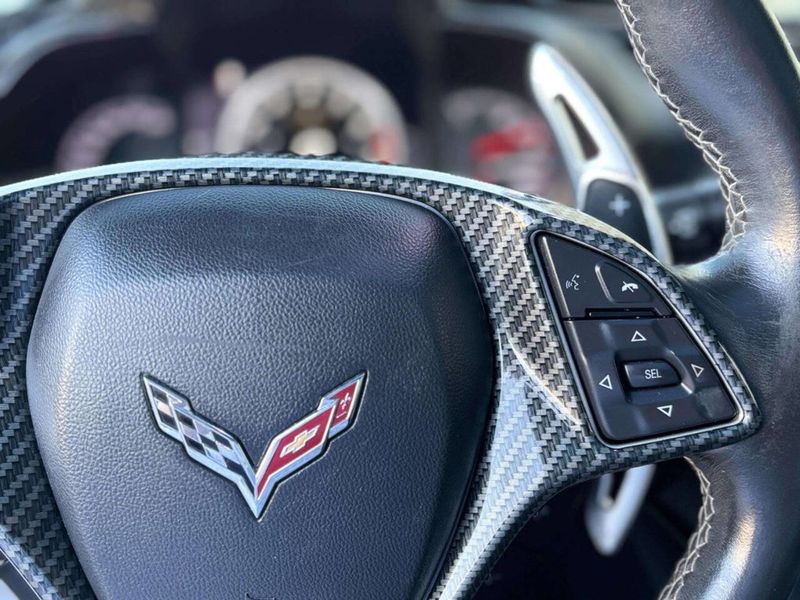 2015 Chevrolet Corvette 2dr Stingray Z51 Coupe w/2LT - 23044338 - 31