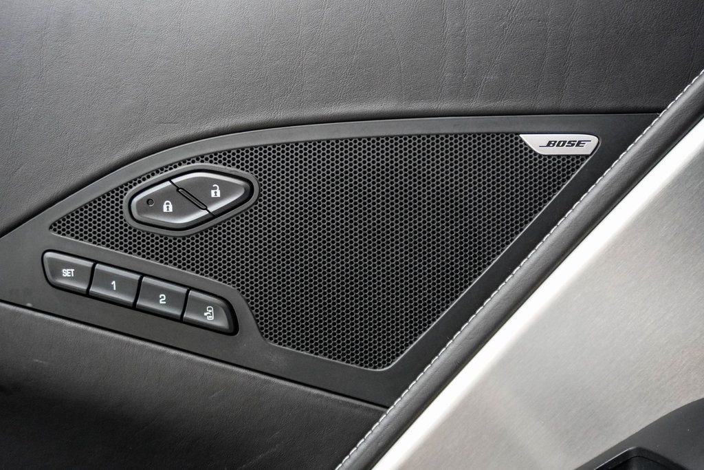 2015 Chevrolet Corvette Stingray Z51 3LT photo 15