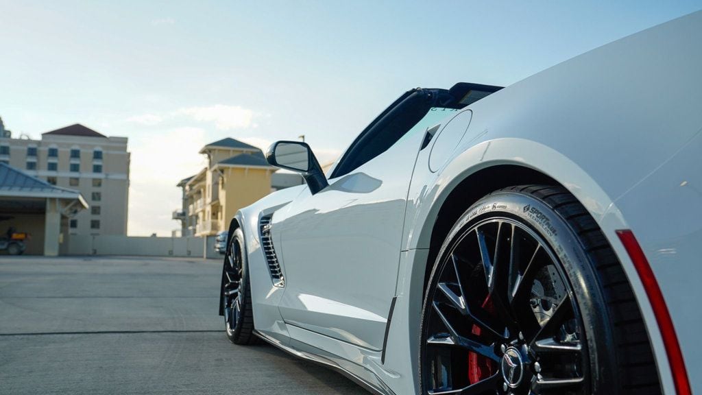 2015 Chevrolet Corvette 2dr Z06 Convertible w/3LZ - 22769799 - 18