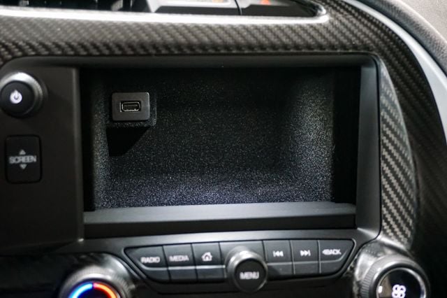 2015 Chevrolet Corvette *Z06 2LZ* *Z07-Performance Pkg* *7-Speed Manual* - 22893602 - 27