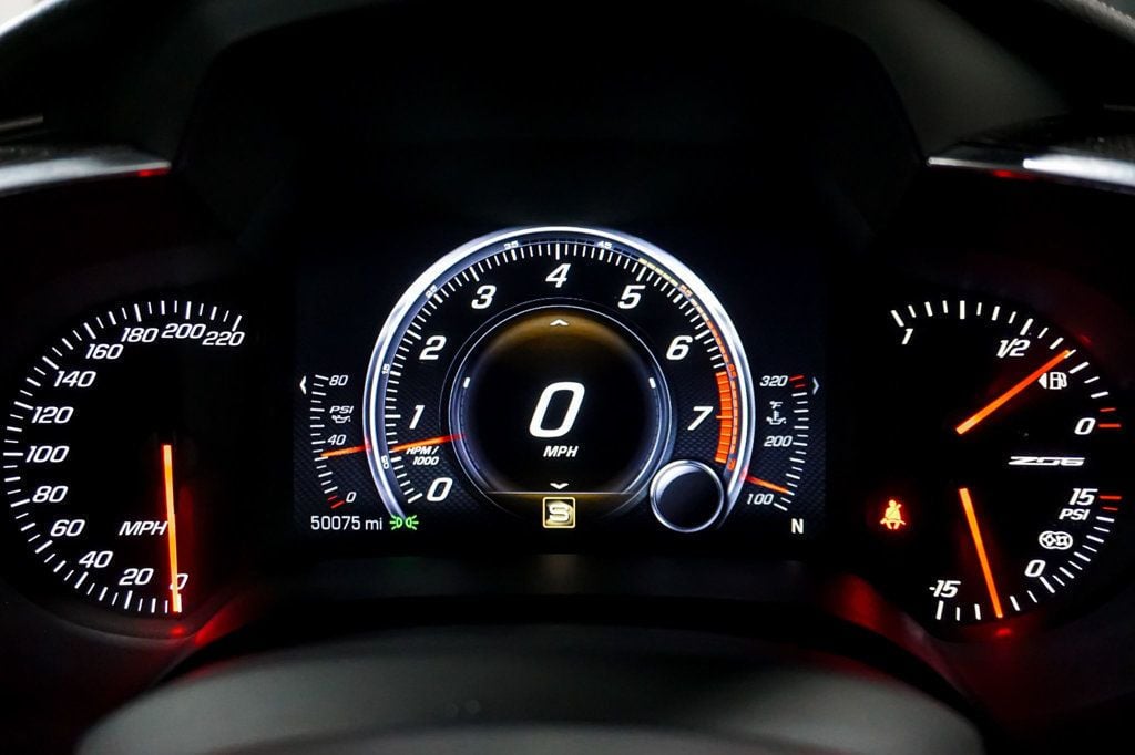 2015 Chevrolet Corvette Stingray 2LZ Z06 photo 28