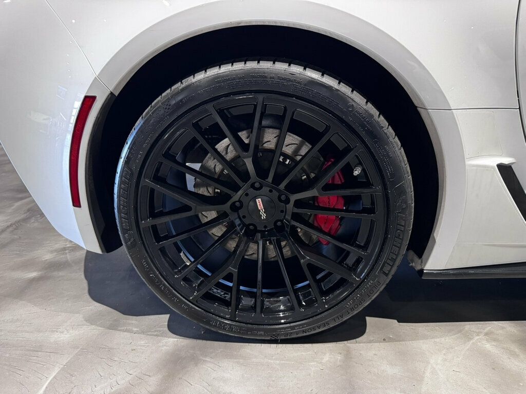 2015 Chevrolet Corvette Z06/3LZ/CarbonGroundEffectsPkg/BlkTop/Bose/HeadsUpDisplay - 23061420 - 25