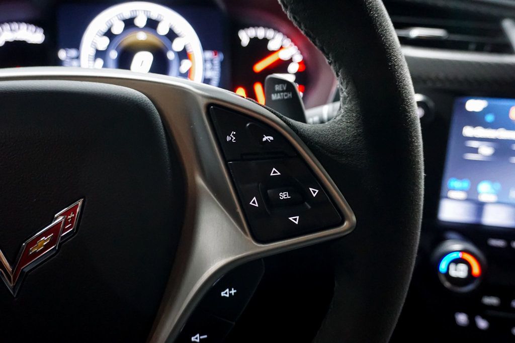 2015 Chevrolet Corvette *Z06 3LZ* *Z07-Package* *7-Speed Manual* *Comp-Seats* - 23020500 - 22