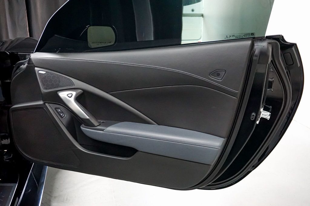 2015 Chevrolet Corvette *Z06 3LZ* *Z07-Package* *7-Speed Manual* *Comp-Seats* - 23020500 - 37