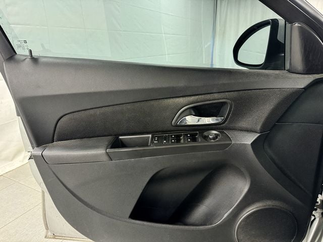 2015 Chevrolet CRUZE LT - 22954562 - 11