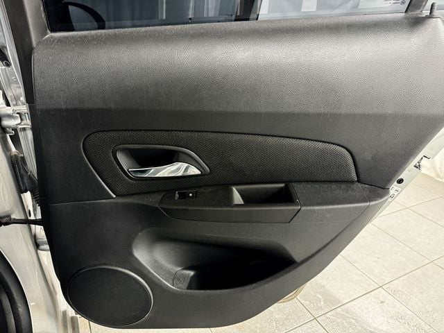 2015 Chevrolet CRUZE LT - 22954562 - 13