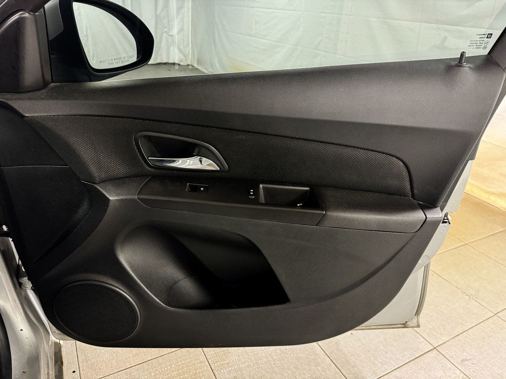 2015 Chevrolet CRUZE LT - 22954562 - 14