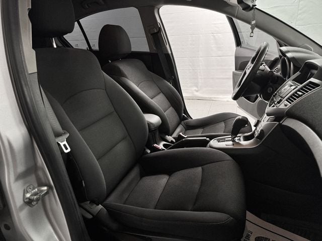 2015 Chevrolet CRUZE LT - 22954562 - 8