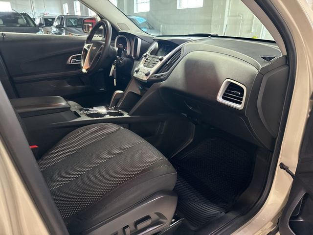 2015 Chevrolet Equinox FWD 4dr LT w/2LT - 22996619 - 40