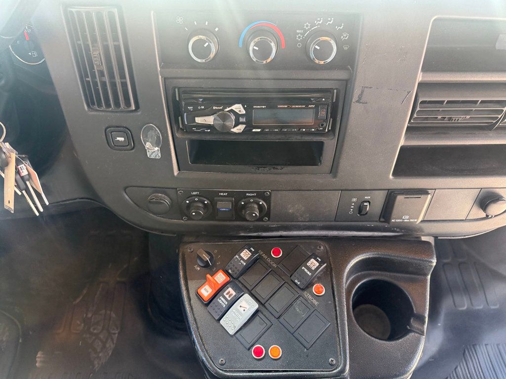 2015 Chevrolet Express 4500 Shuttle Bus 4500 Van 159 - 22988400 - 9