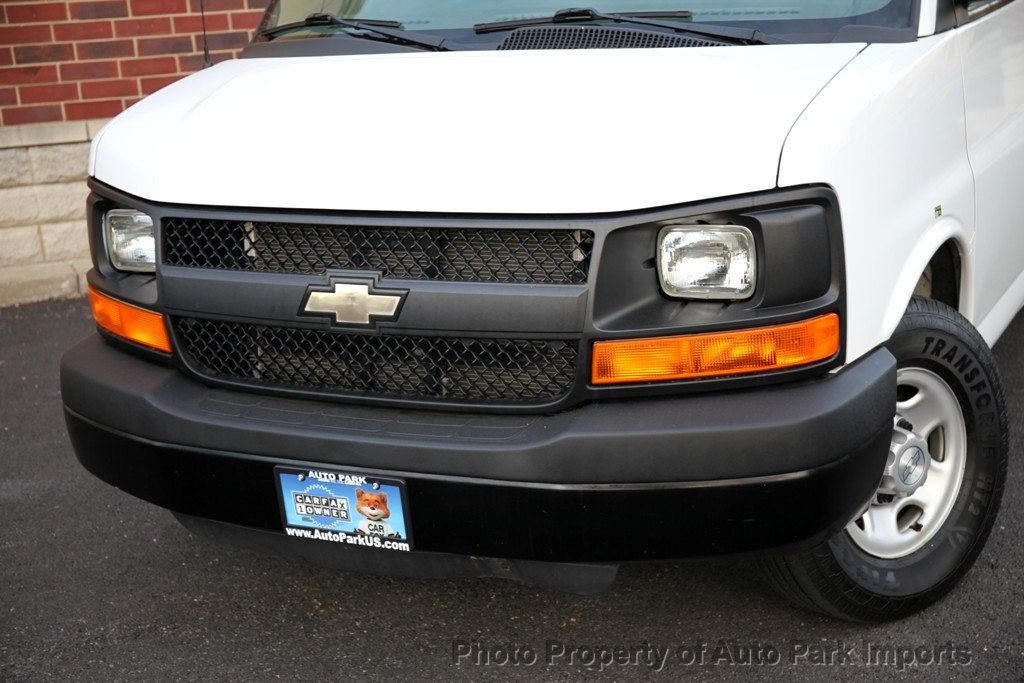 2015 Chevrolet Express Cargo Van 2500 photo 2