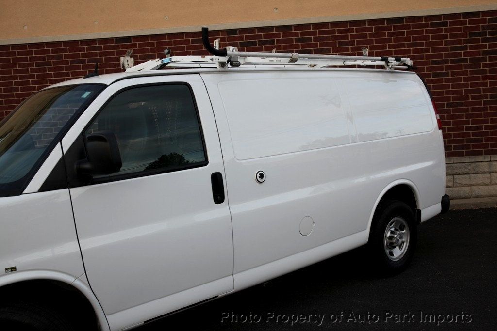 2015 Chevrolet Express Cargo Van 2500 photo 4