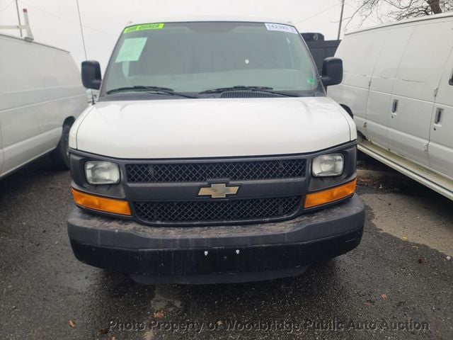 2015 Chevrolet Express Cargo Van RWD 2500 135" - 22775388 - 1