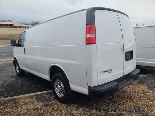 2015 Chevrolet Express Cargo Van RWD 2500 135" - 22775388 - 4