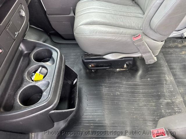 2015 Chevrolet Express Cargo Van RWD 2500 135" - 22944064 - 9