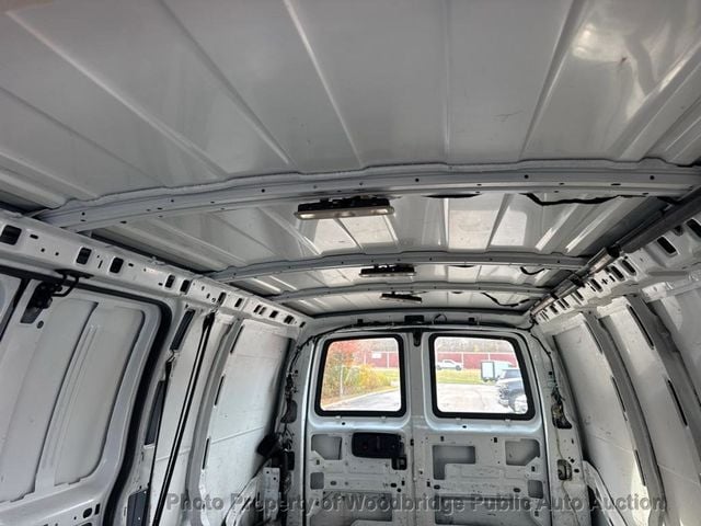 2015 Chevrolet Express Cargo Van RWD 2500 135" - 22944064 - 11