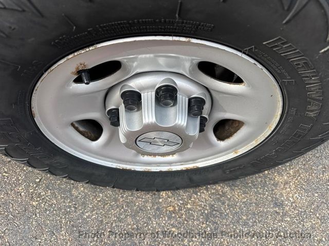 2015 Chevrolet Express Cargo Van RWD 2500 135" - 22944064 - 14