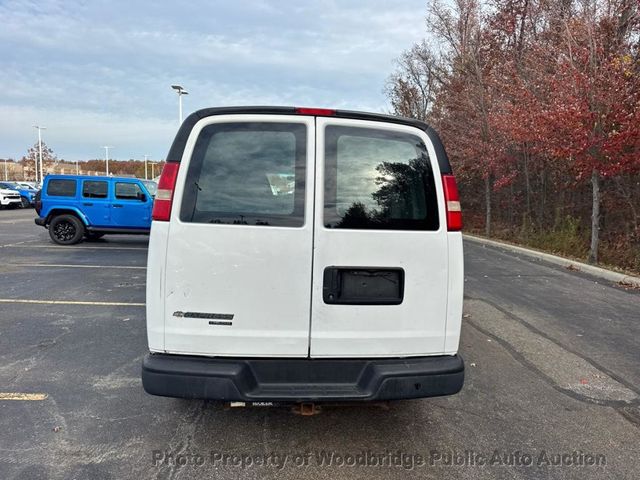 2015 Chevrolet Express Cargo Van RWD 2500 135" - 22944064 - 3