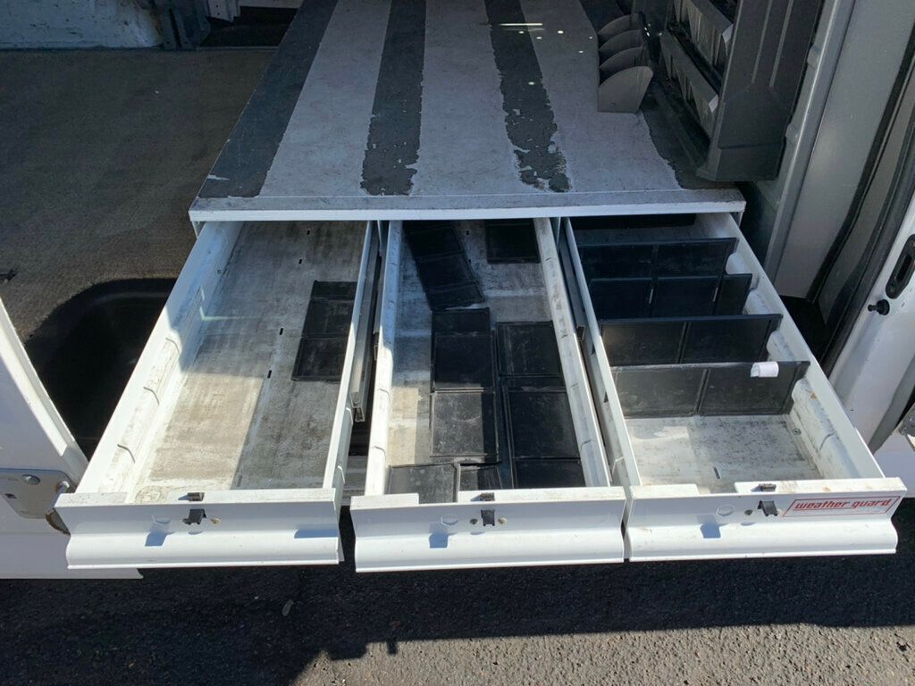 2015 Chevrolet Express Cargo Van RWD 2500 135" - 22971353 - 2