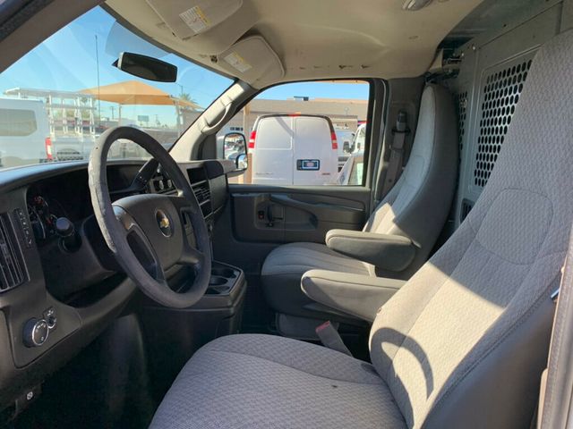 2015 Chevrolet Express Cargo Van RWD 2500 135" - 22971353 - 29