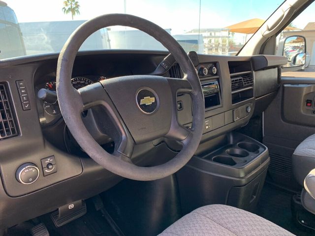 2015 Chevrolet Express Cargo Van RWD 2500 135" - 22971353 - 30