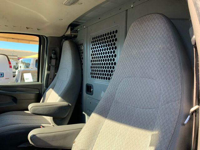 2015 Chevrolet Express Cargo Van RWD 2500 135" - 22971353 - 31